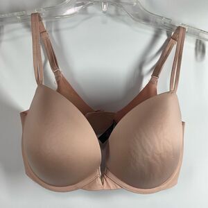 Victoria's Secret Women's Underwired Padded Push Up Bra Cream Size 34DD
